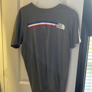 Men’s Gray North face shirt